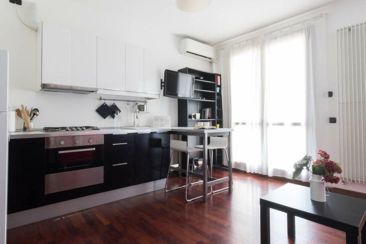 Italianway - Carrara 5 Apartment Milan Exterior photo